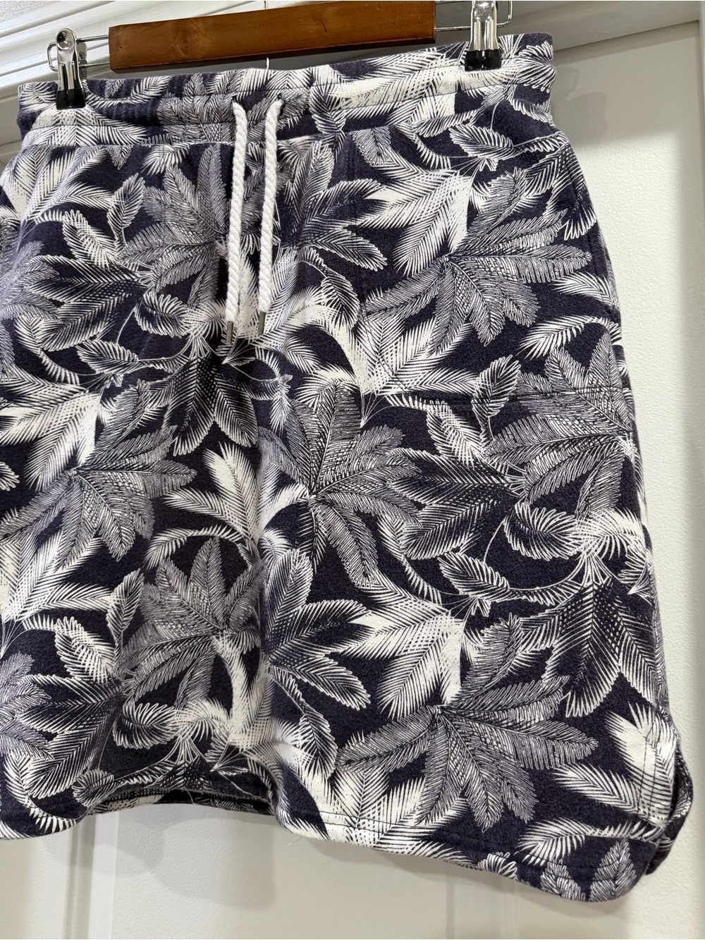 Talbots Palm Leaf Pull On Drawstring Elastic Waist Skirt Size Small Pockets - Picture 3 of 13